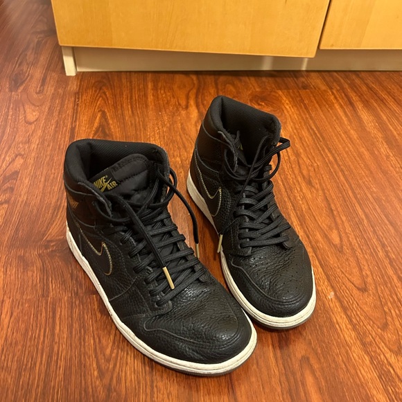 Nike Air Jordan 1 Retro High City of Flight Black Gold 555088-031 Mens Size 8.5 - Picture 4 of 4